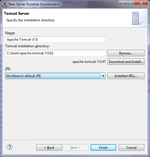 New
Server Runtime Environment window with Tomcat installation directory
displayed.